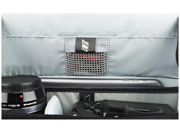 Lowepro M-Trekker SH 150 Smidig skulderveske for speilløse kamera