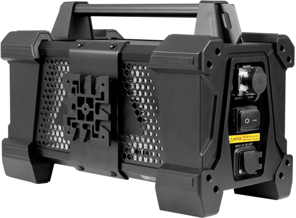 Nanlux Evoke 1200B Spot Light Kit Med Flightcase og FL-35YK Fresnel 