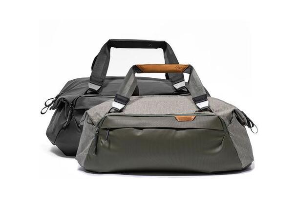 Peak Design Travel Duffel 50L Coyote Duffelbag med praktiske løsninger 