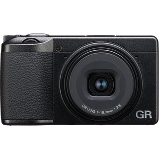 Ricoh GR III HDF Avansert kompaktkamera med HDF-filter
