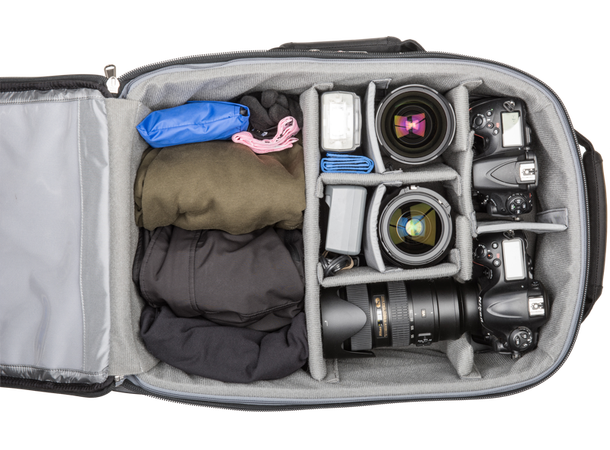 Think Tank Airport Security V3.0, Black Gullstandarden for transportvesker 