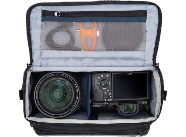 Think Tank Mirrorless Mover 25 V2 Orange Praktisk skulderveske for systemkamera 