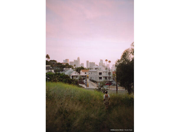 CineStill 400D Dynamic Versatile 135-36 Finkornet fargefilm, 400 ASA 