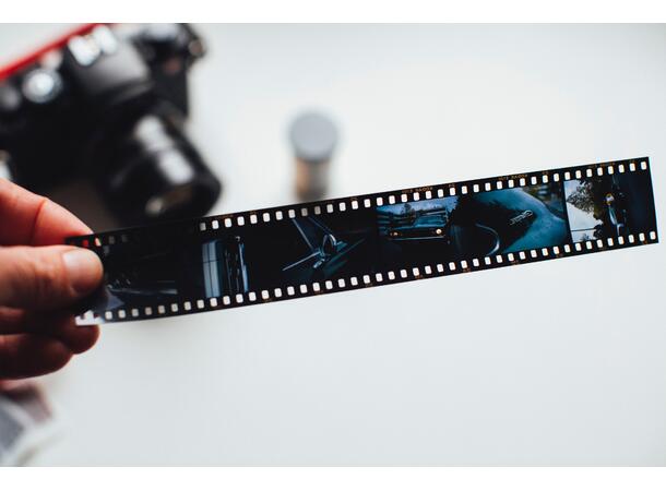 Fremkalling av film 135 E-6 Fremkalling med scan ekstra høy 