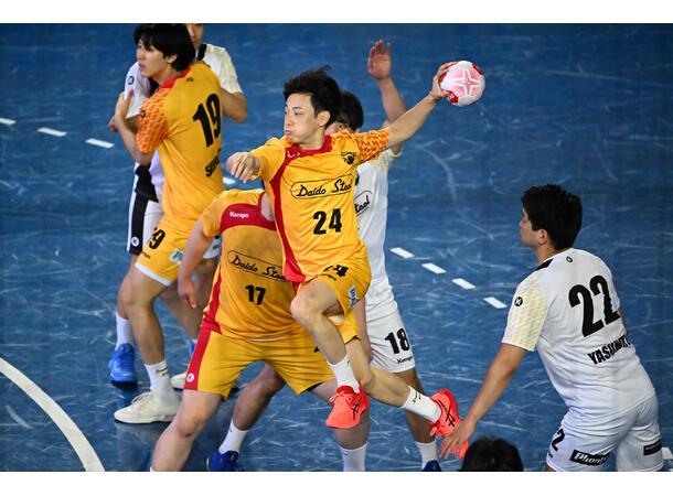 Nikon Z 100-400mm f/4.5-5.6 VR S Lett og kraftig telezoom for Z-system 