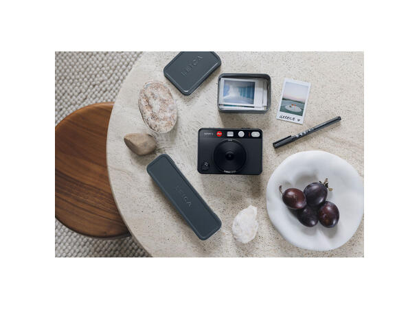 Leica Sofort 2 Sort Instantkamera 