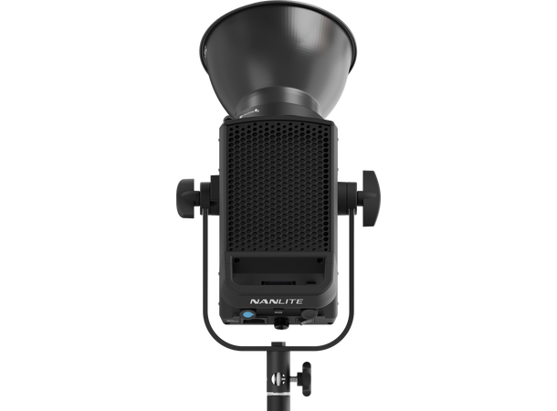 Nanlite FS-300C LED RGBW Spot Light Kraftig og kompakt LED-lys 