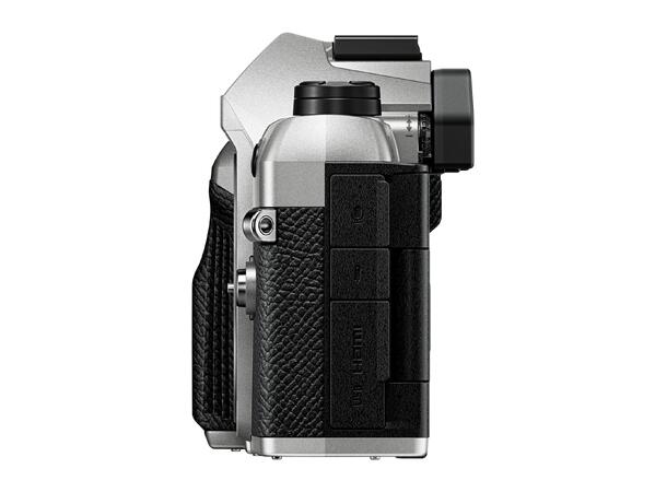 OM SYSTEM OM-5 Mark II Kamerahus Sølv Kamerahus 