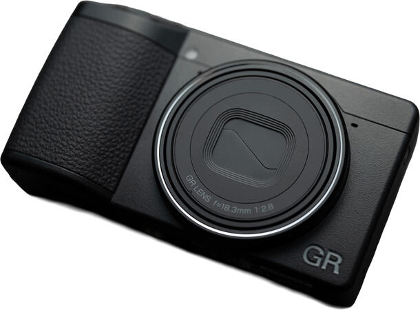 Ricoh GR IV 30th Anniversary edition Avansert kompaktkamera med god optikk 