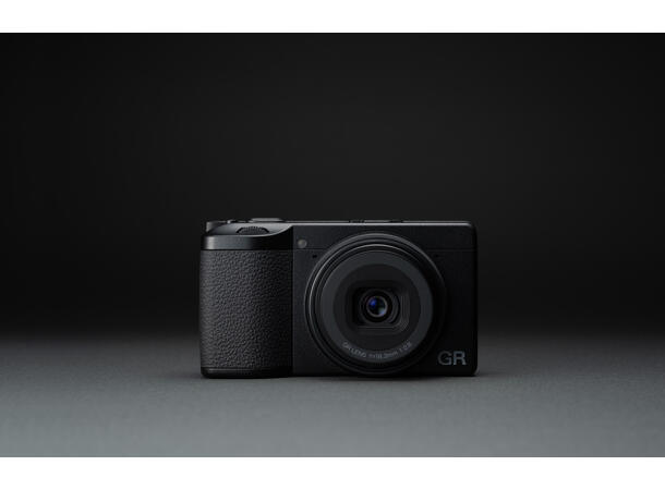 Ricoh GR IV 30th Anniversary edition Avansert kompaktkamera med god optikk 