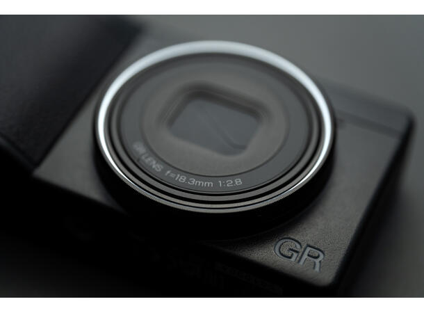 Ricoh GR IV 30th Anniversary edition Avansert kompaktkamera med god optikk 