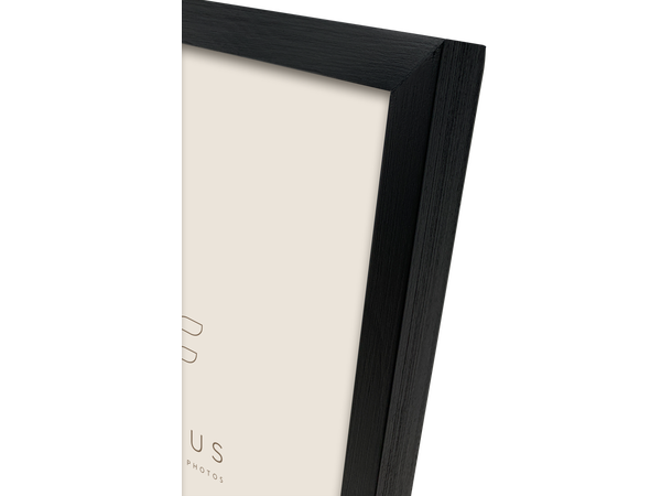 Willow Sort Ramme 10x15 cm Elegant sort ramme i tre 