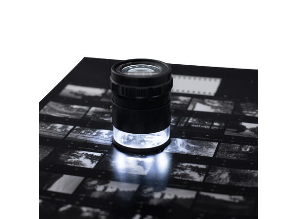Adox Precision Loupe 10x Høykvalitets skarp lupe med lys 