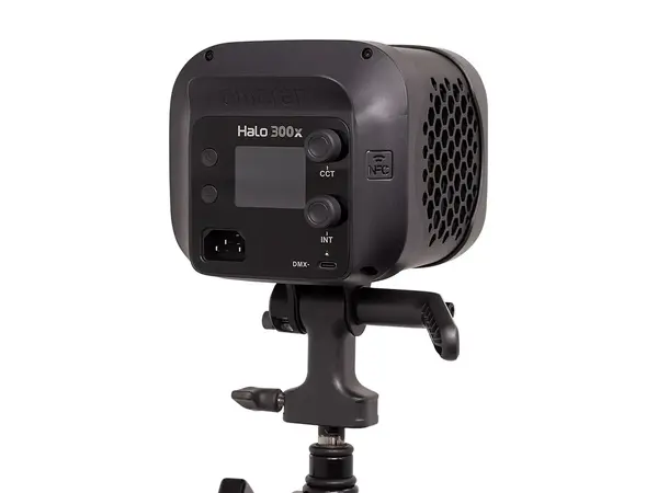 Amaran HALO 300x 300W. 2800–6500K. Bi-Color 