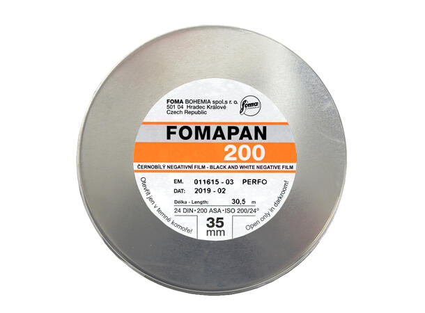 Foma Fomapan 200 135 30,5 meter rull Bulk. ISO 200, S/H-film 