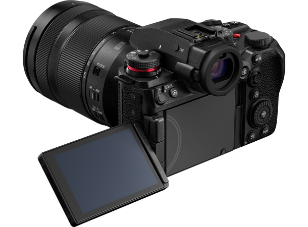 Panasonic Lumix S1RII kit med 24-105/4 44,3MP, 40 fps, 8K 