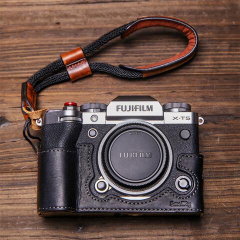 SmallRig 3927 Half Case Fujifilm X-T5 Half Case med reim for Fujifilm X-T5