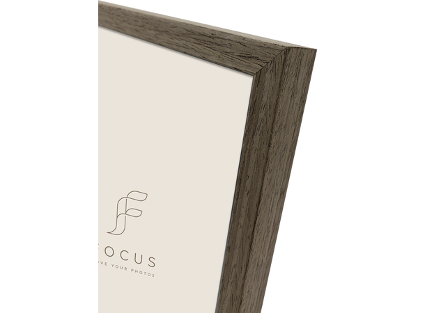 Grace Walnut Ramme 18x24 Klassisk ramme i valnøttfinér 