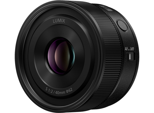 Panasonic Lumix S 40mm f/2.0 Lyssterkt kompakt objektiv 