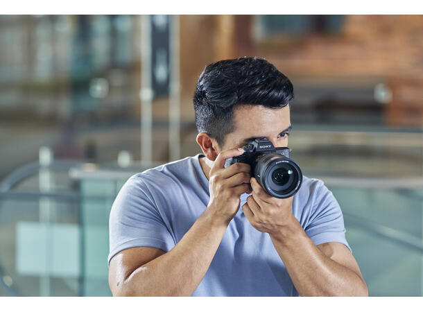 Sony A7 IV + FE 28-70mm f/3,5-5,6 OSS 33MP, 10fps, 4K 60p 