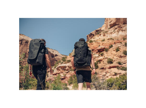 WANDRD Fernweh M/L Black Photo Bundle Allsidig, Holdbar 50 liters fototursekk 