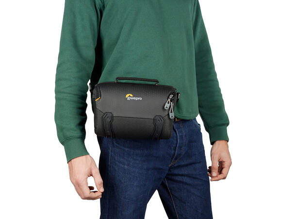 Lowepro  Adventura SH 140 III Svart Skulderbag 