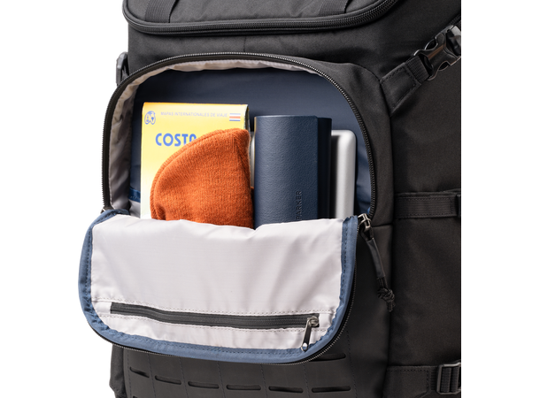 Think Tank DarkLight Backpack 20L Black 