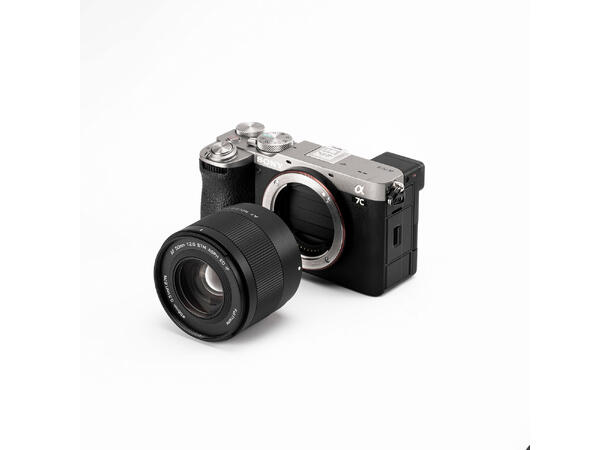 Viltrox AF 50mm F2.0 Air Sony E Lett og eksepsjonell bildekvalitet 