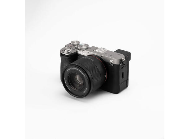 Viltrox AF 50mm F2.0 Air Sony E Lett og eksepsjonell bildekvalitet 