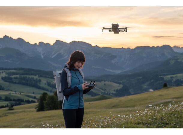 DJI Mini 5 Pro Fly More Combo Med RC2 fjernkontroll 