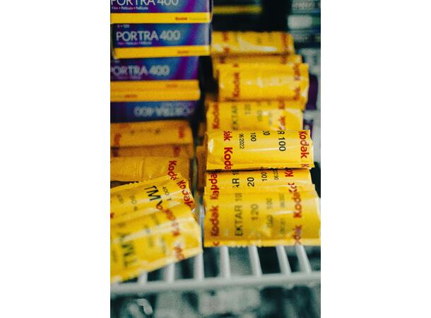 Fremkalling av film 120 C-41 Kun fremkalling 