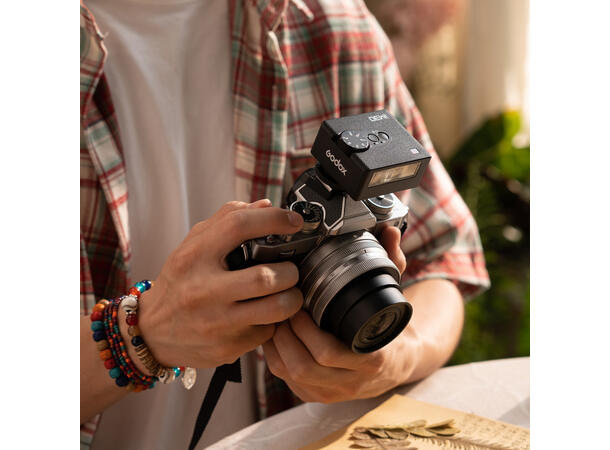 Godox iFlash iM30 Mini kamerablits – passer i lommen 