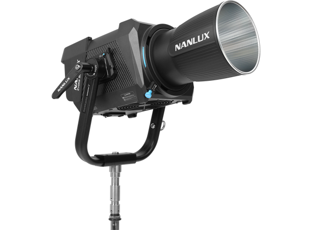 Nanlux Evoke 900C Spot Light Kit Med Trillebag og Reflektor