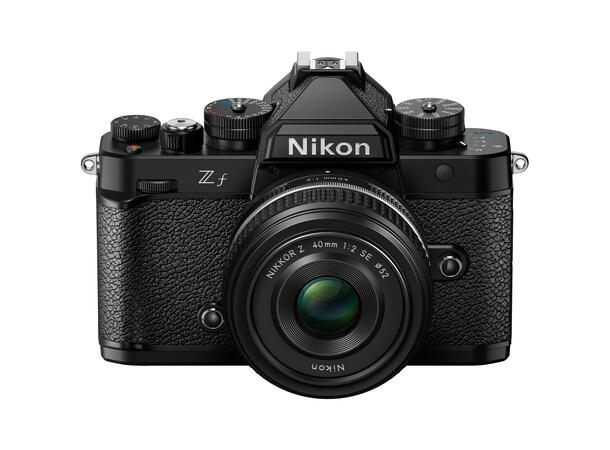 Nikon Z f Kit med 40mm f2 SE Nydelig retro Nikon Z