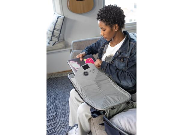 Peak Design Travel Backpack 30L Midnight Kompakt og genial sekk til reise 