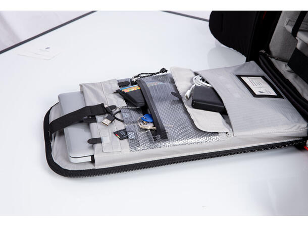 F-stop Shinn 80 L DuraDiamond (Sort) Kompakt sekk, 80L volum 