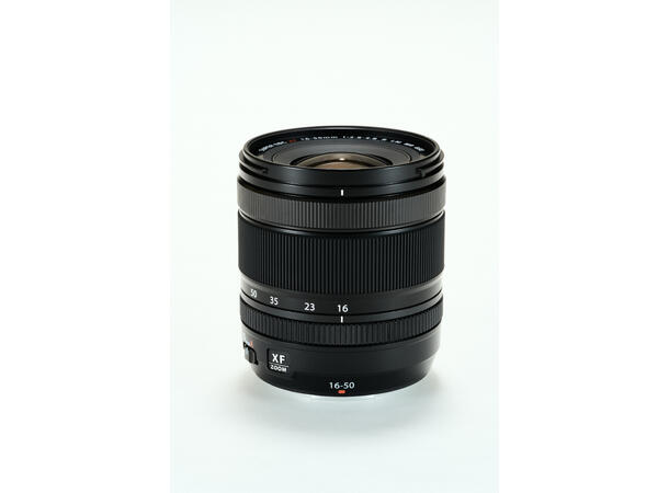 Fujifilm XF 16-50mm f/2.8-4.8 R LM WR Lyssterk normalzoom 