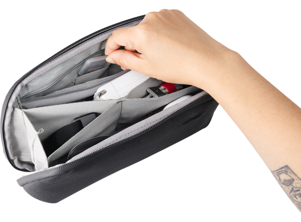 Peak Design Tech Pouch Small Charcoal Smart organisering for småting 
