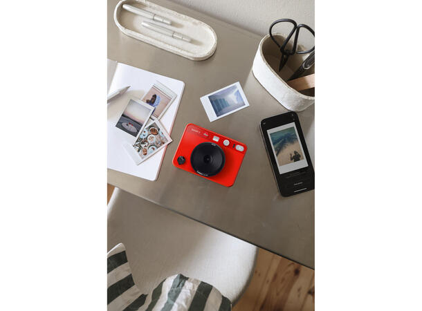 Leica Sofort 2 Red Instantkamera 