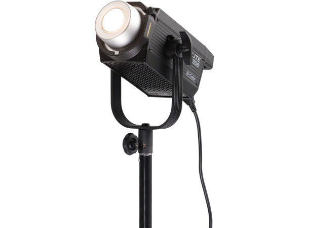 Nanlite FS-150B Bi-Color LED Spot Light LED-lys med reflektor 