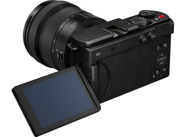 Panasonic Lumix S9 kit 20-60mm f/3.5-5.6 24,2 Mp, Fullformat, Jet black 