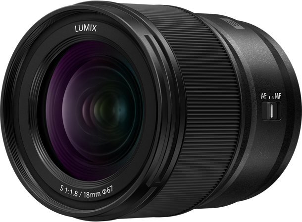 Panasonic Lumix S 18mm f/1.8 Lyssterk Vidvinkel med høy kvalitet 