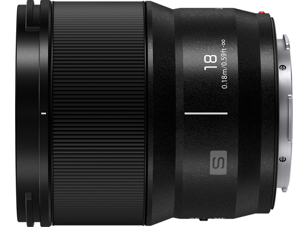 Panasonic Lumix S 18mm f/1.8 Lyssterk Vidvinkel med høy kvalitet 