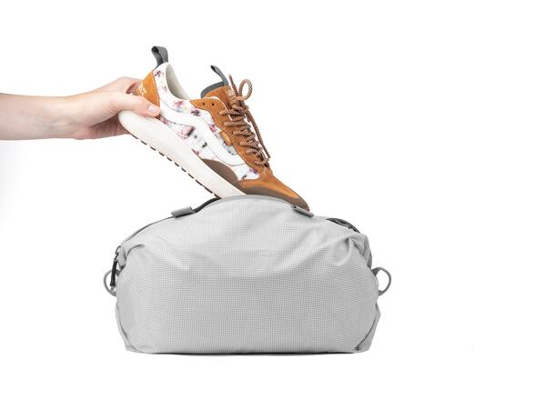 Peak Design Shoe Pouch raw liten veske til å ha sko i. Travel 