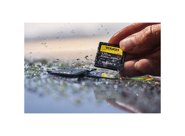 SONY SD Pro Tough 18x stronger UHS-II 128 GB 
