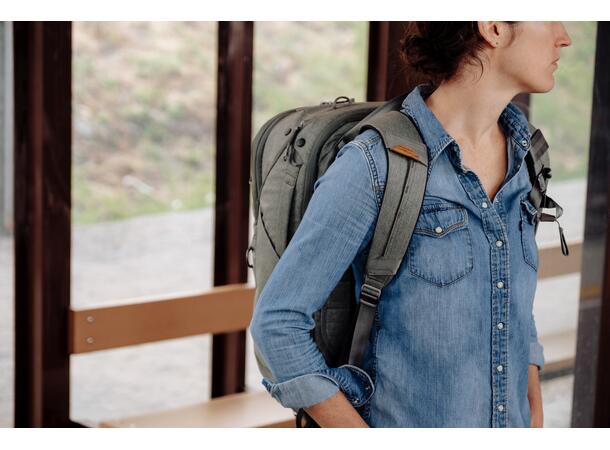 Peak Design Travel Backpack 45L sage Meget allsidig sekk til reise 