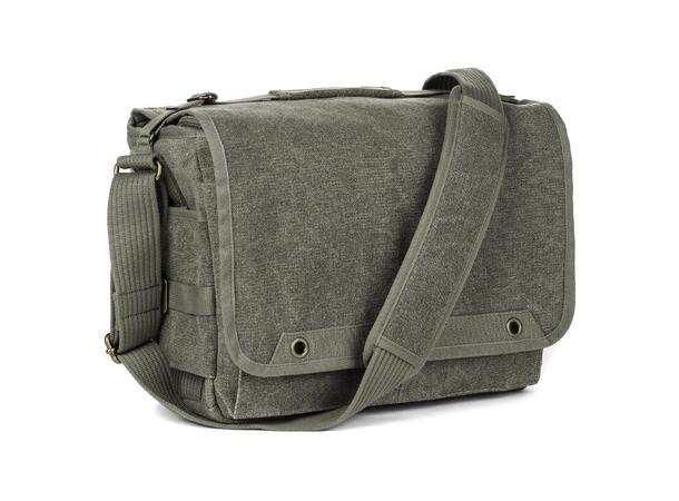 Think Tank Retrospective 30 V2.0 Pine Stilig fotobag med plass til store DSLR 