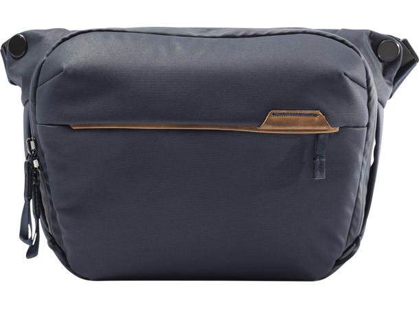 Peak Design Everyday Sling 6L V2 Midnight. Liten og smart slingbag 