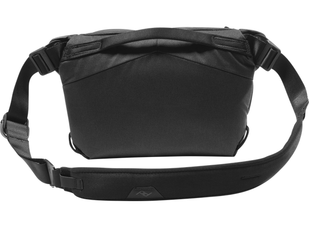 Peak Design Everyday Sling 6L V2 Black. Liten og smart slingbag 