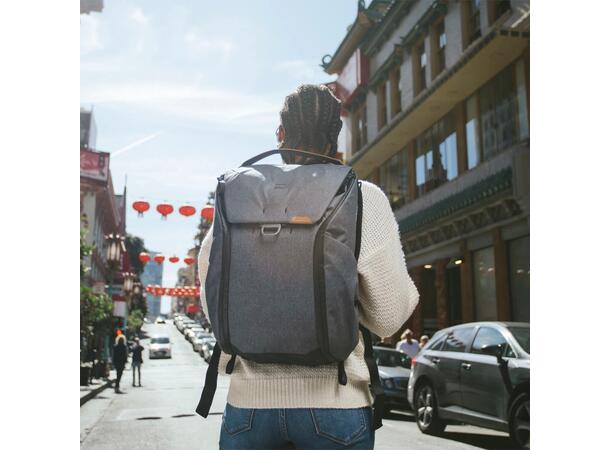 Peak Design Everyday Backpack 30L V2 Charcoal. Genial fotosekk